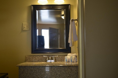 Budget Inn Williamsville image 1