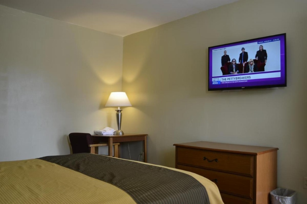 Room image 4