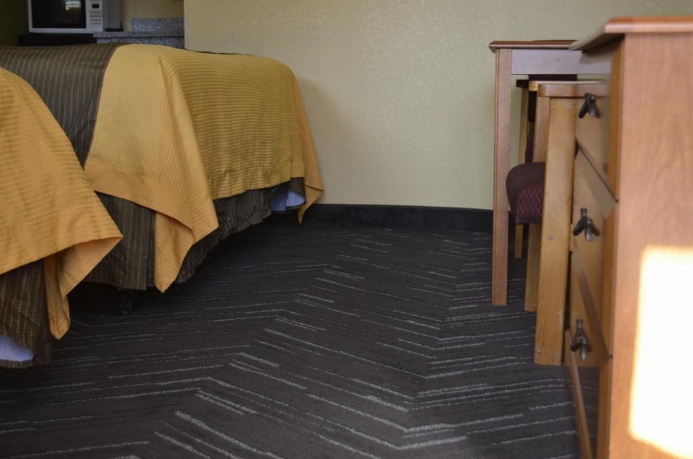 Room image 4