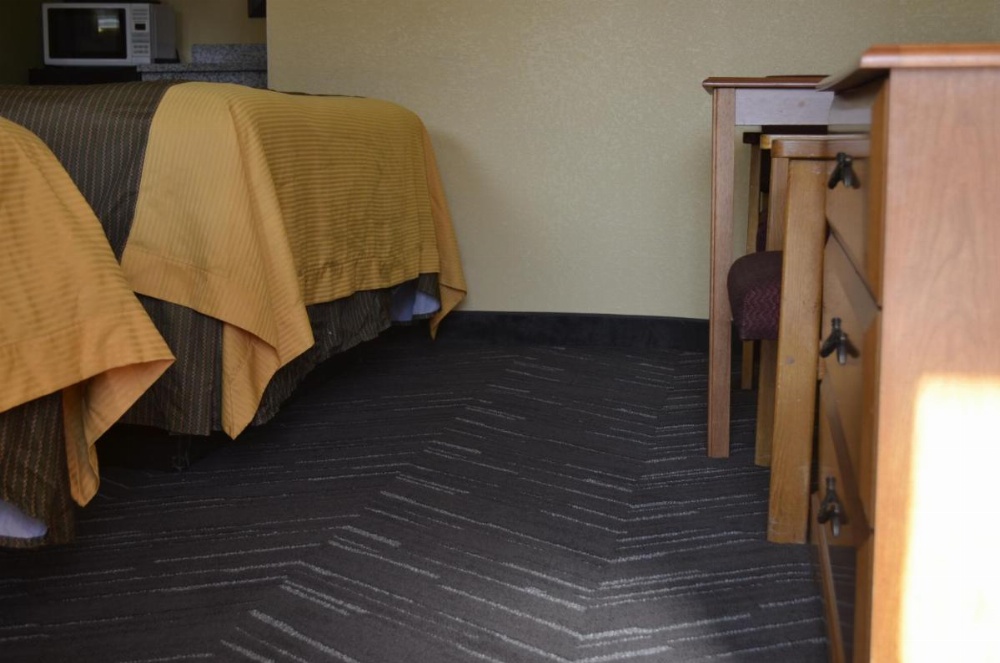 Room image 3