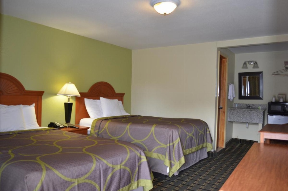 Room with Two Double Beds - Smoking